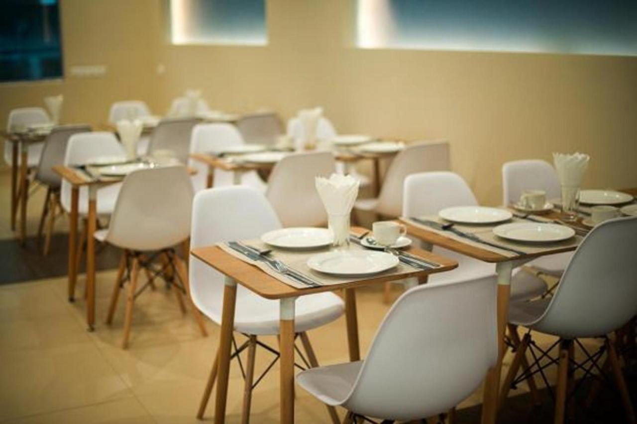 יאנגון Eastern Hotel מראה חיצוני תמונה